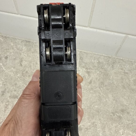 Vintage Bachmann HO scale Canadian National diesel locomotive #9162 - Picture 3 of 8